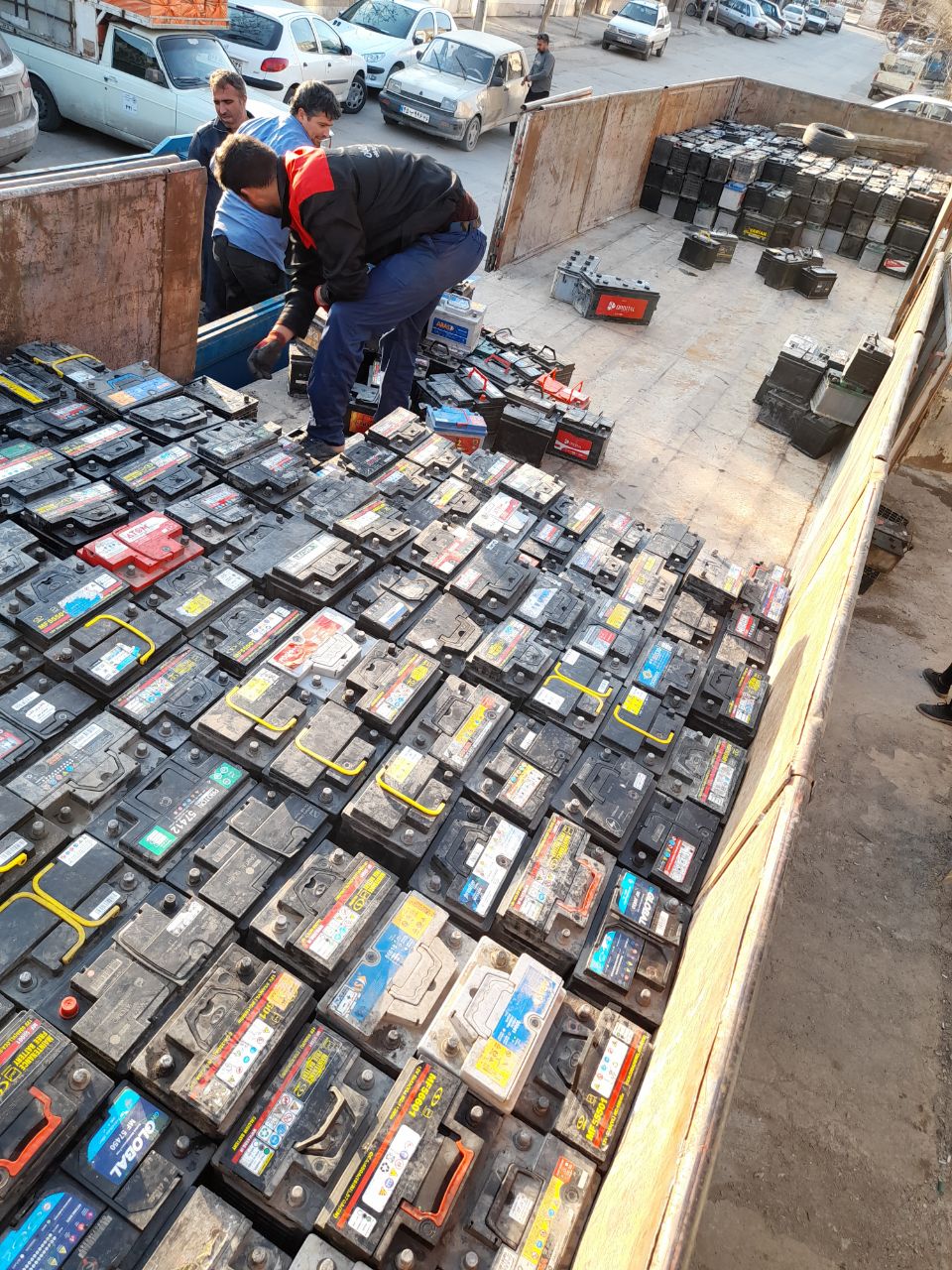 مرجع تخصصی و بهترین باتری خودرو و بازیافت سرب و باتری در مشهد